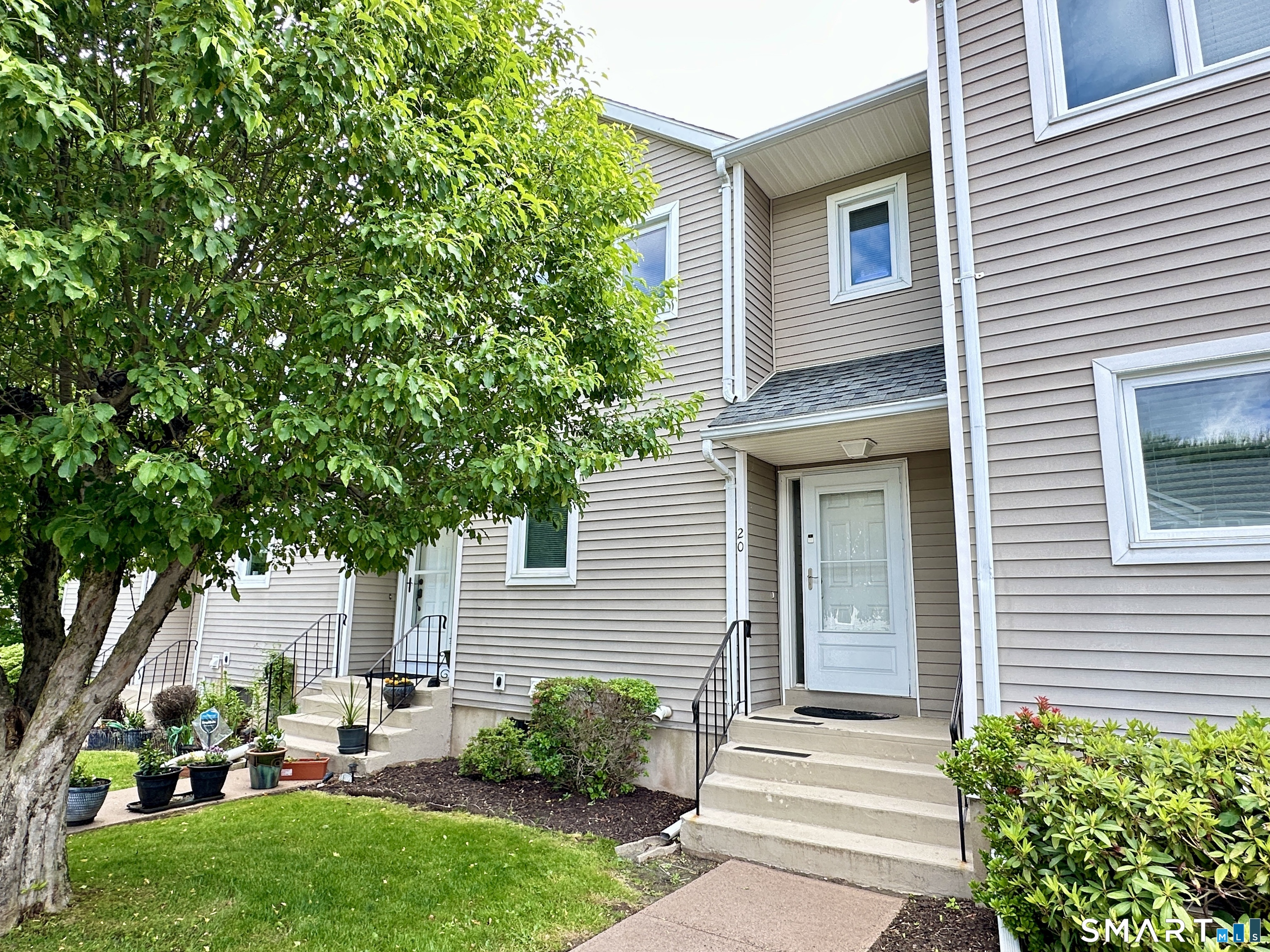 20 Oak Ridge Drive Windsor Locks CT 06096