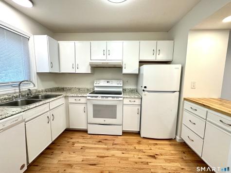 20 Oak Ridge Drive Windsor Locks CT 06096