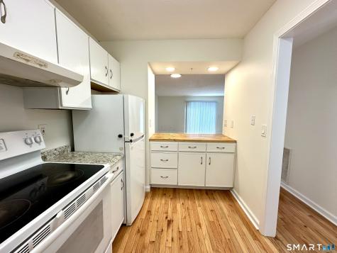 20 Oak Ridge Drive Windsor Locks CT 06096