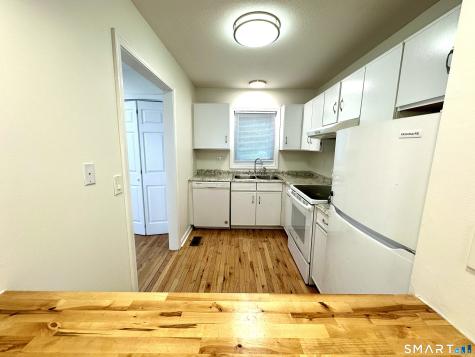 20 Oak Ridge Drive Windsor Locks CT 06096