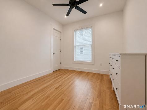 492 Lombard Street New Haven CT 06513