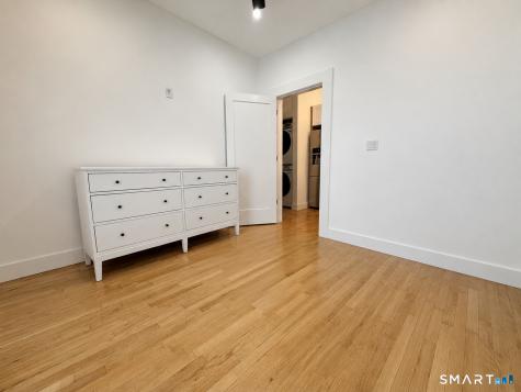 492 Lombard Street New Haven CT 06513