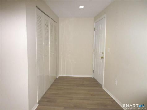 5 Nabby Road Danbury CT 06811