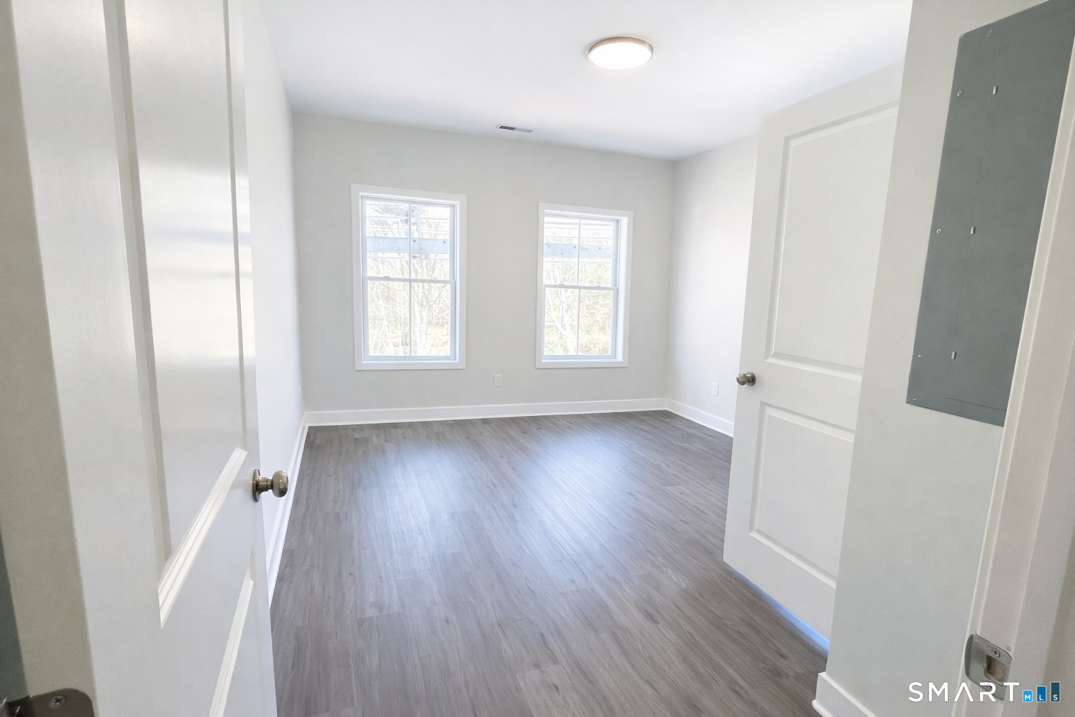 24 Glen Road Newtown CT 06482
