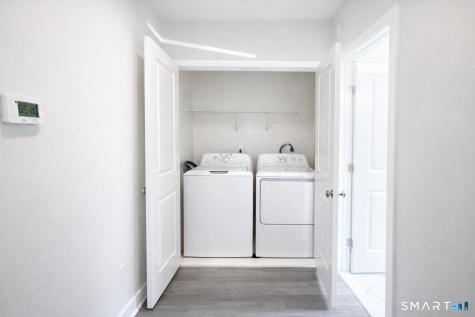 24 Glen Road Newtown CT 06482