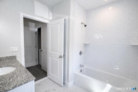 24 Glen Road Newtown CT 06482