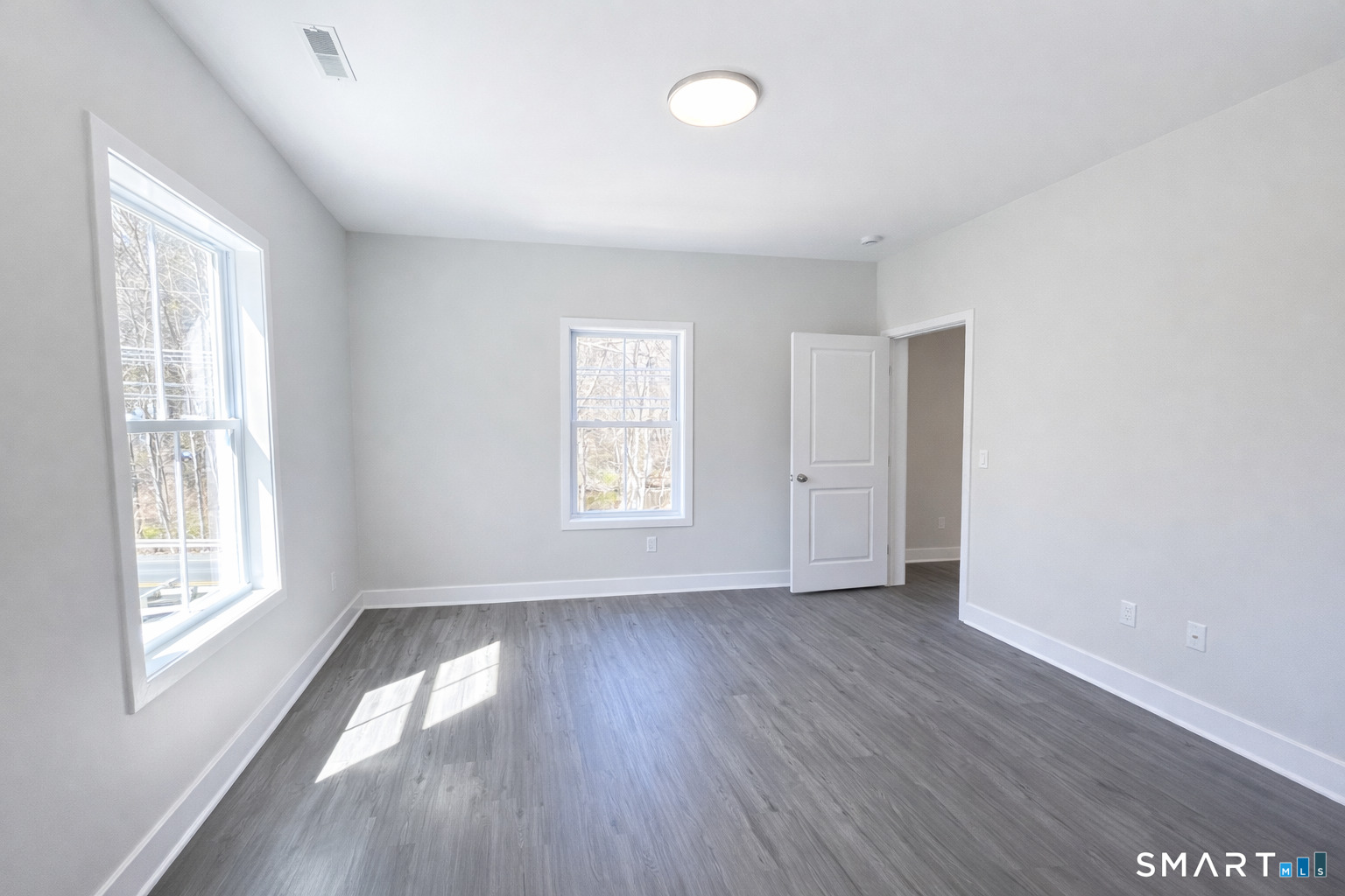 24 Glen Road Newtown CT 06482