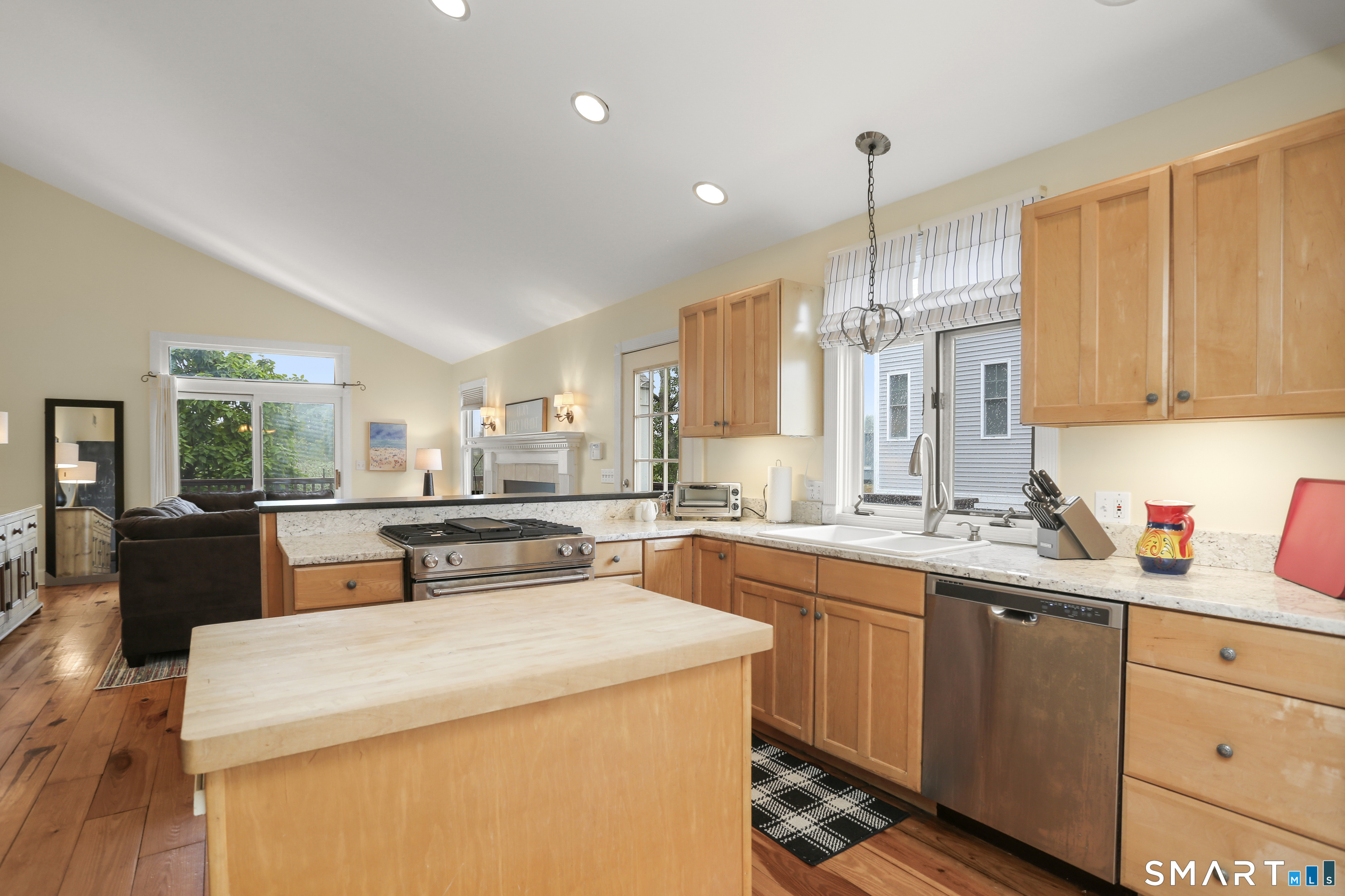 969 Reef Road Fairfield CT 06824