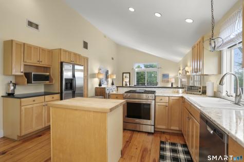 969 Reef Road Fairfield CT 06824
