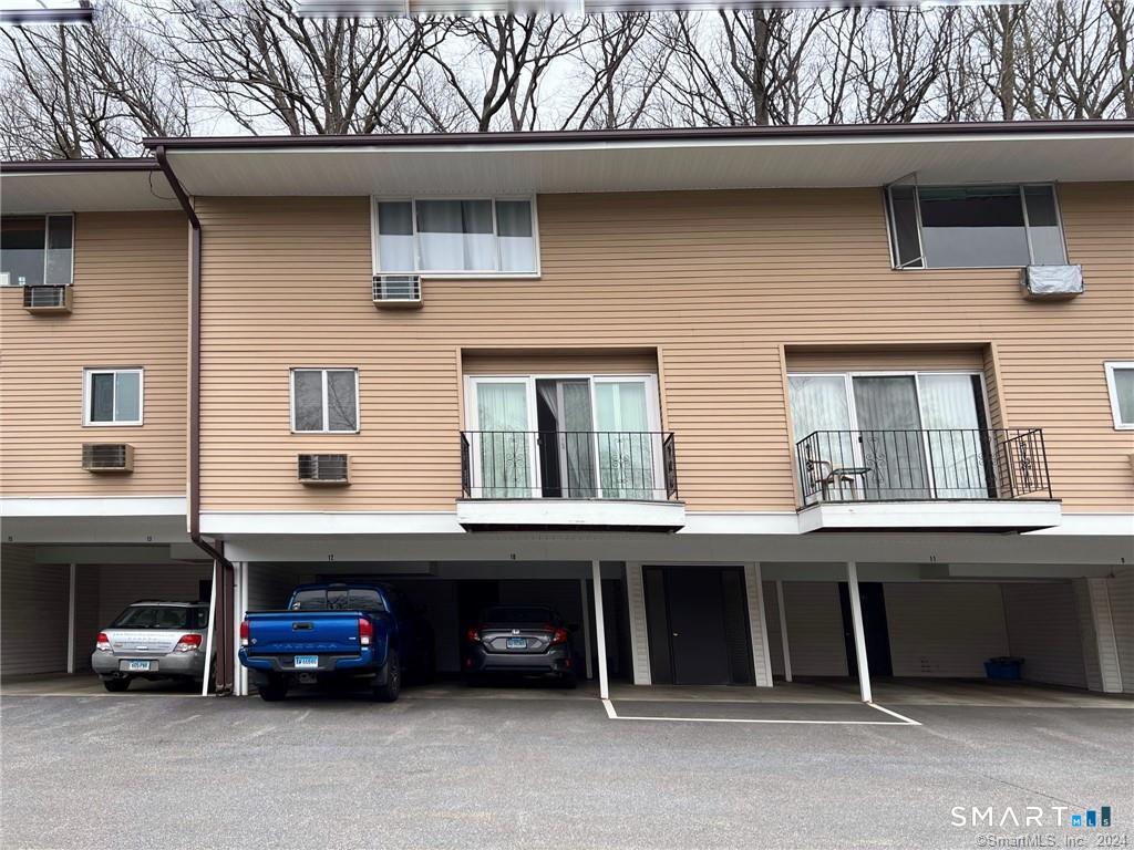 1660 Farmington Avenue Farmington CT 06085