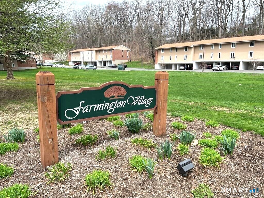 1660 Farmington Avenue Farmington CT 06085