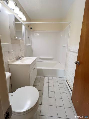 1660 Farmington Avenue Farmington CT 06085
