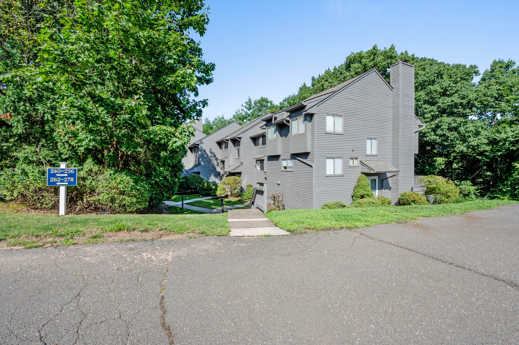 250 Conestoga Way Glastonbury CT 06033