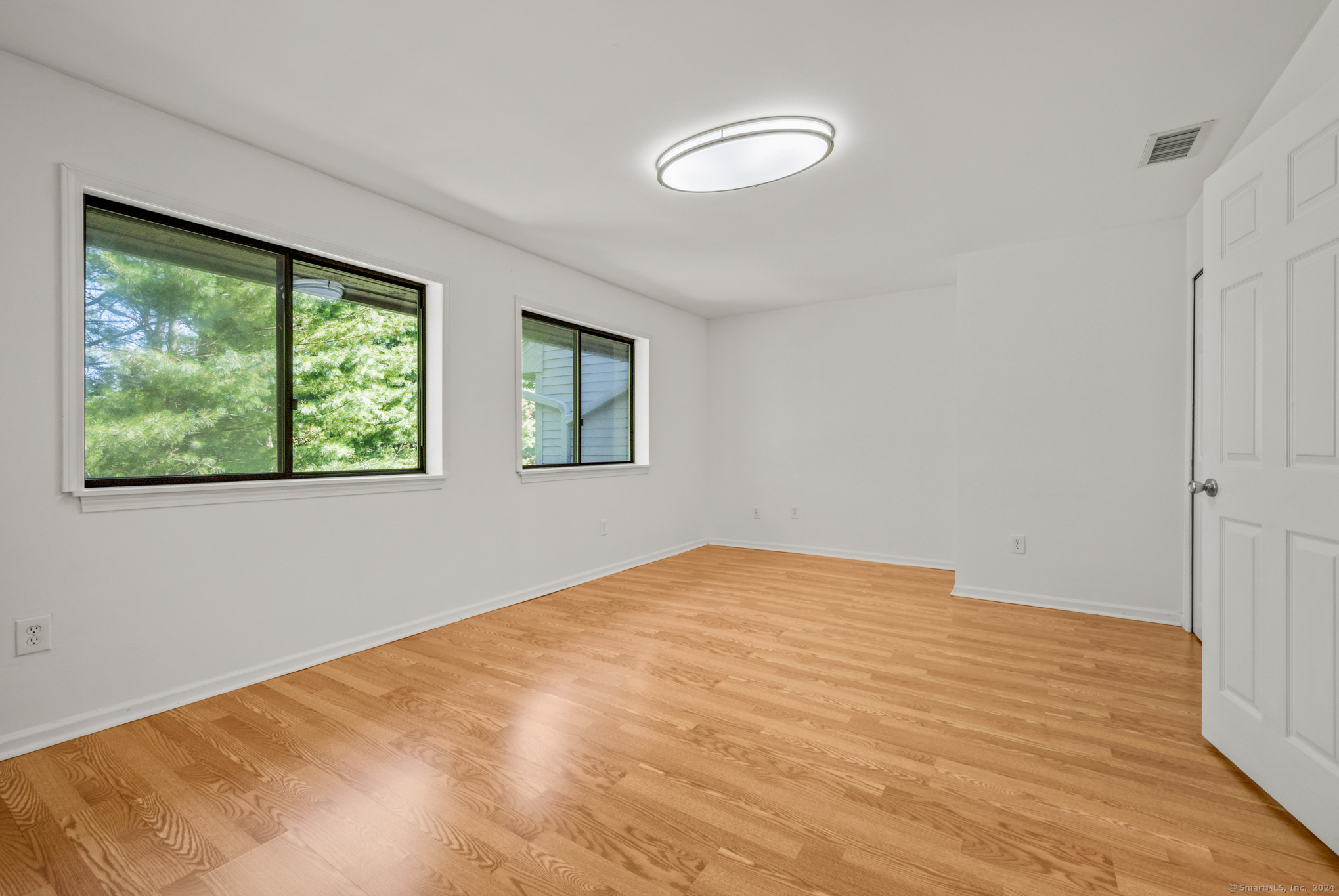 250 Conestoga Way Glastonbury CT 06033