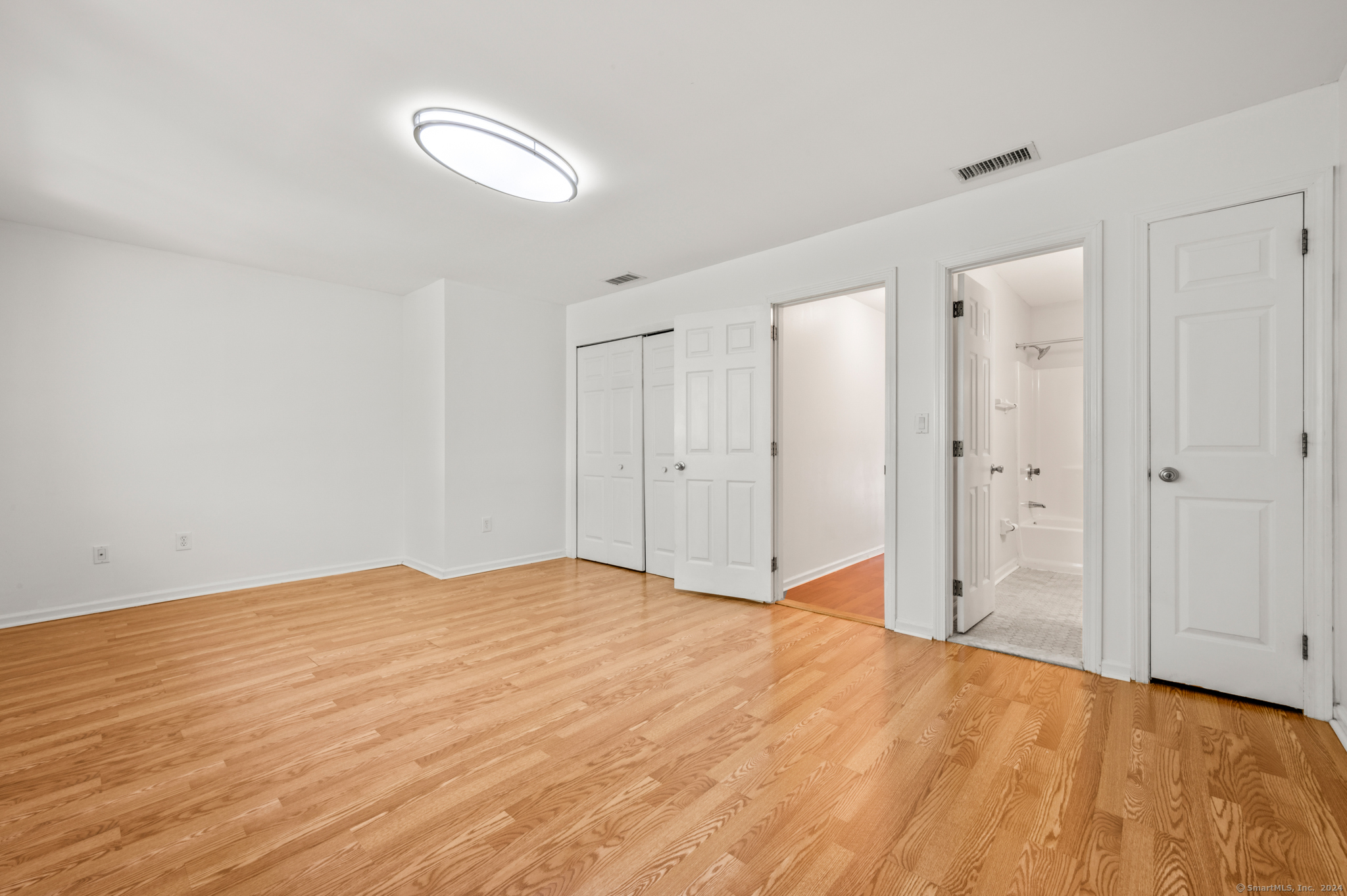 250 Conestoga Way Glastonbury CT 06033