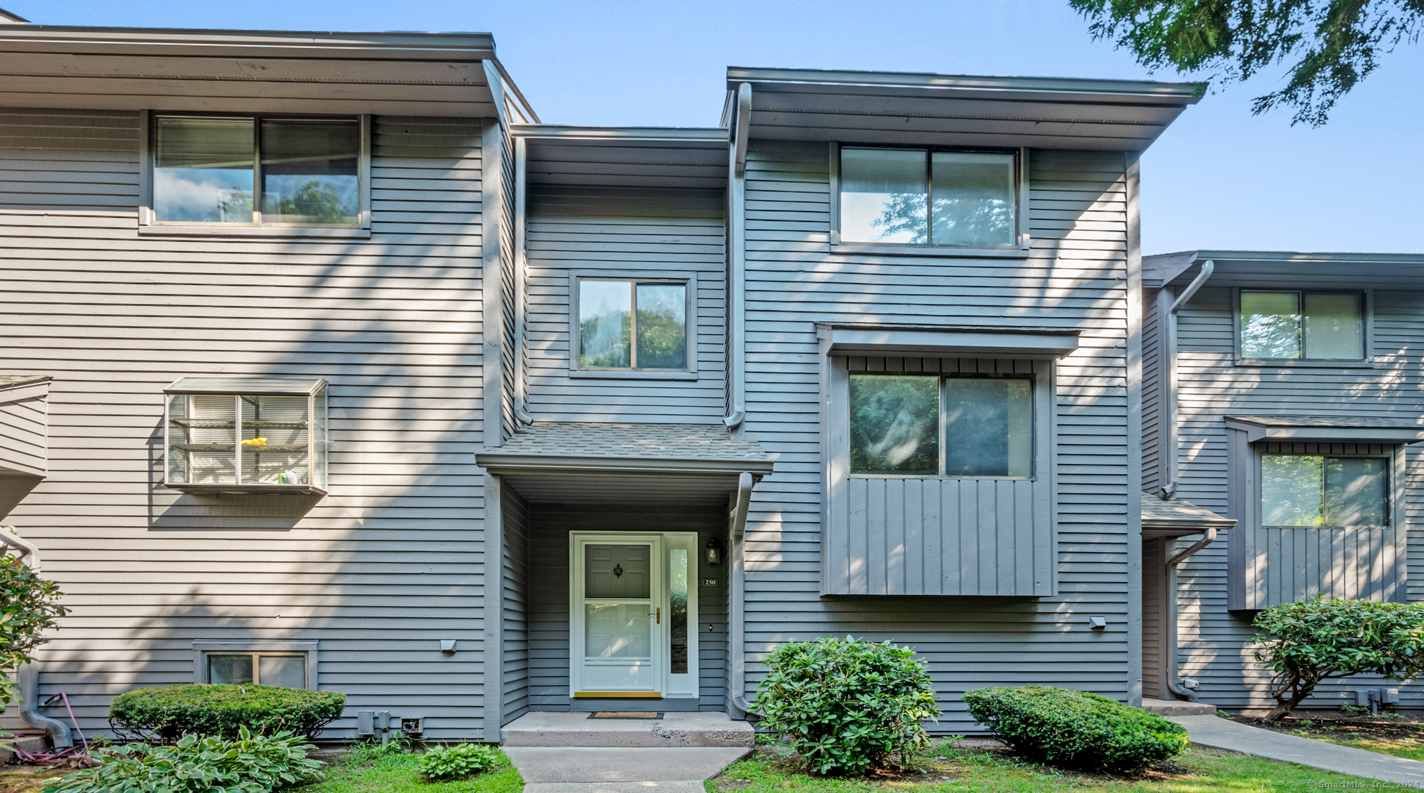 250 Conestoga Way Glastonbury CT 06033