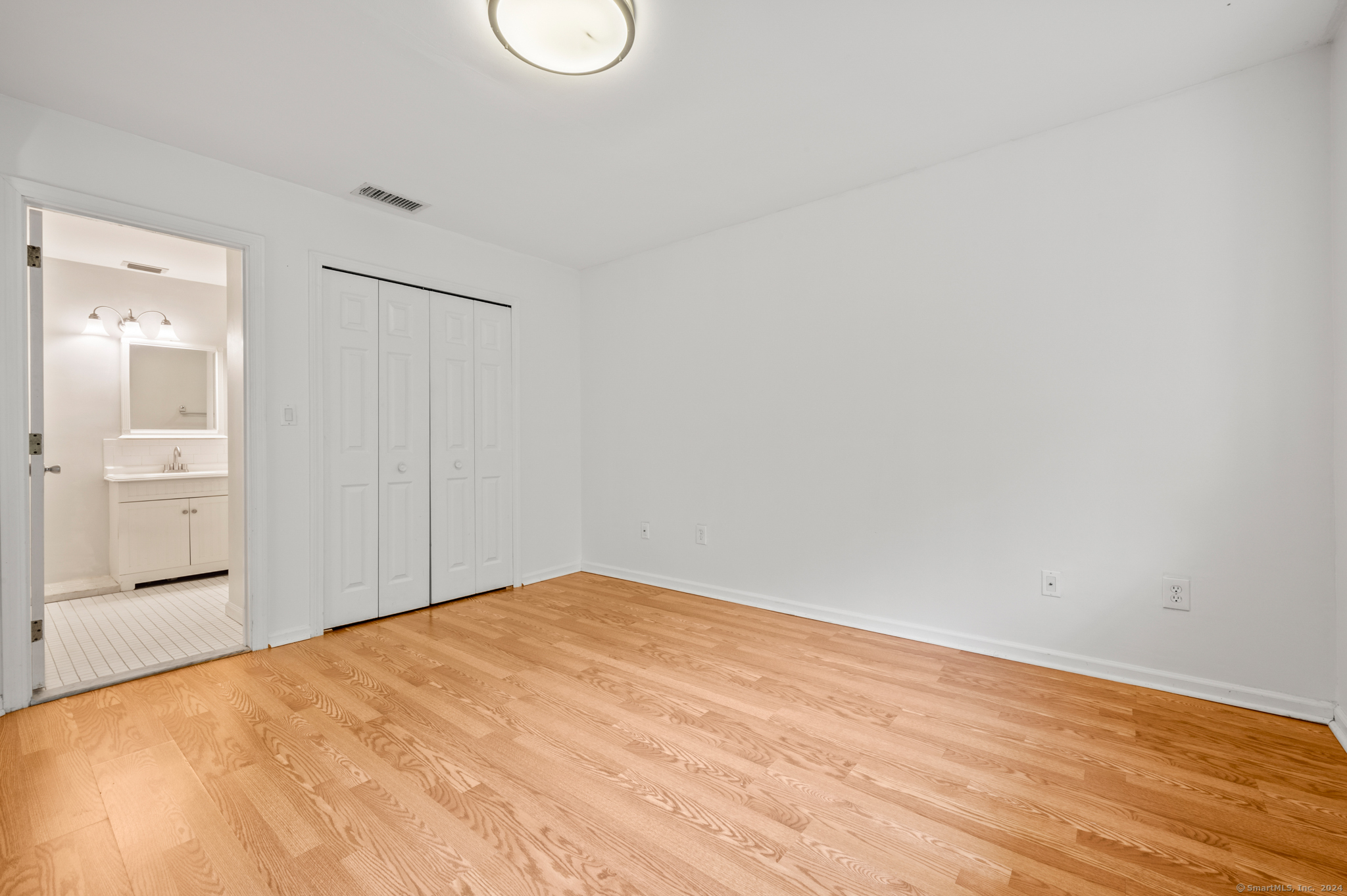 250 Conestoga Way Glastonbury CT 06033