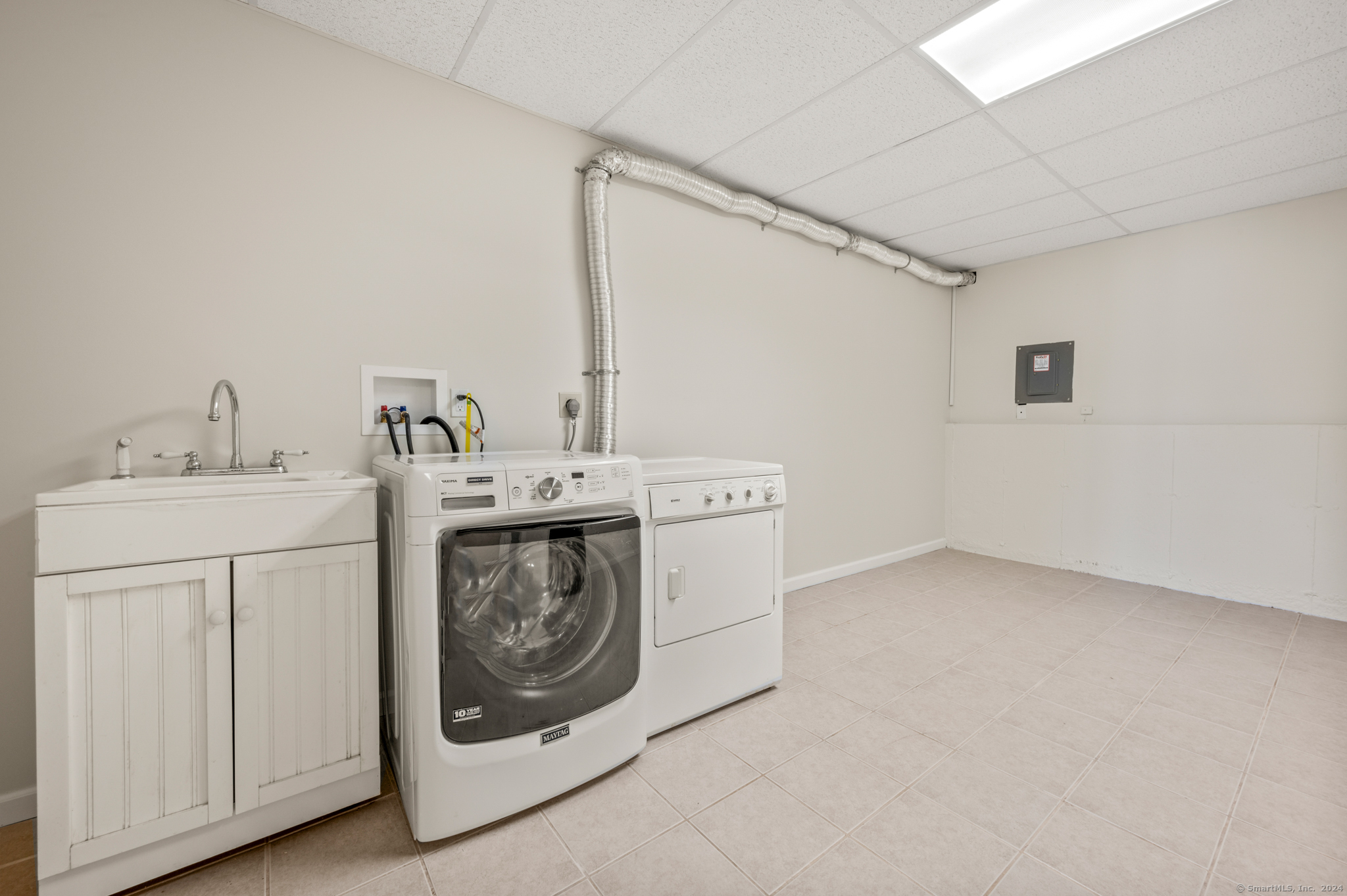 250 Conestoga Way Glastonbury CT 06033