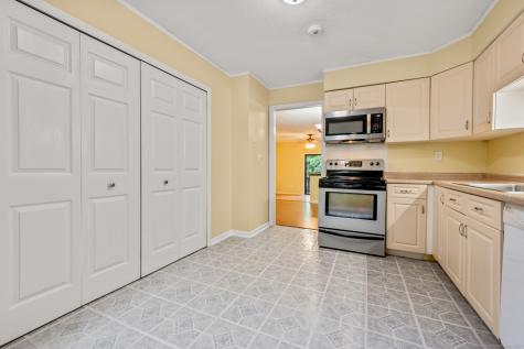 250 Conestoga Way Glastonbury CT 06033