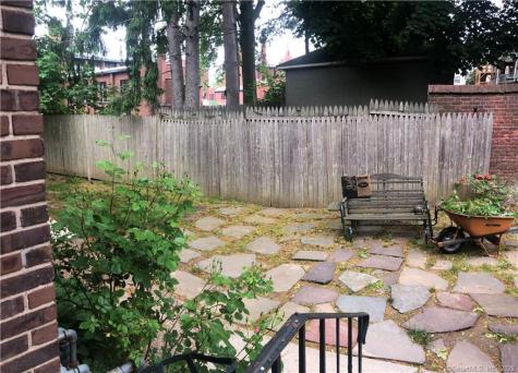 52 Robin Road West Hartford CT 06119