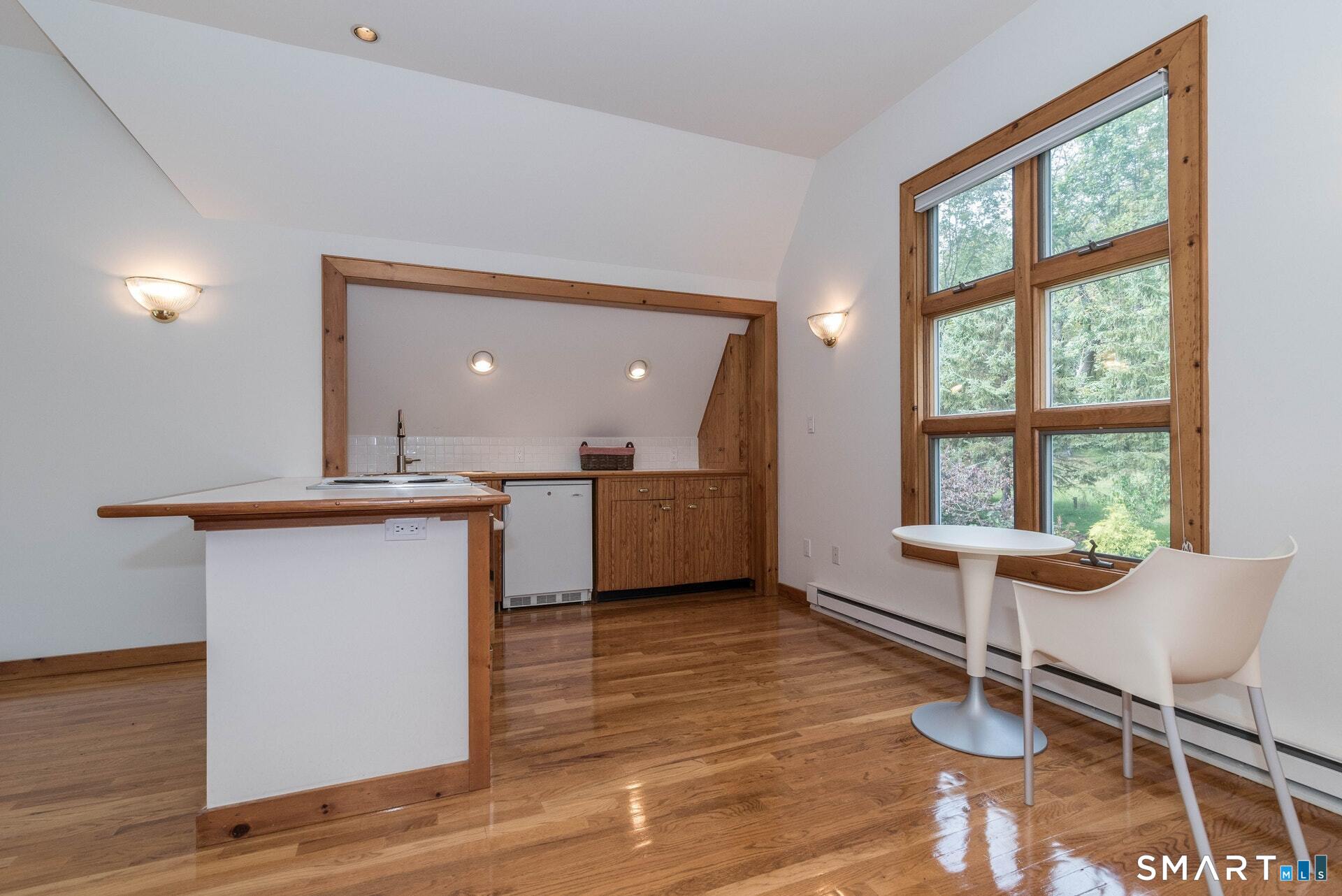 150 A Lonetown Road Redding CT 06896