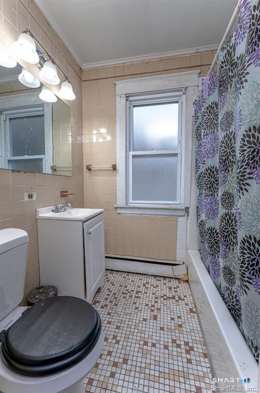 146 Charles Street Waterbury CT 06708