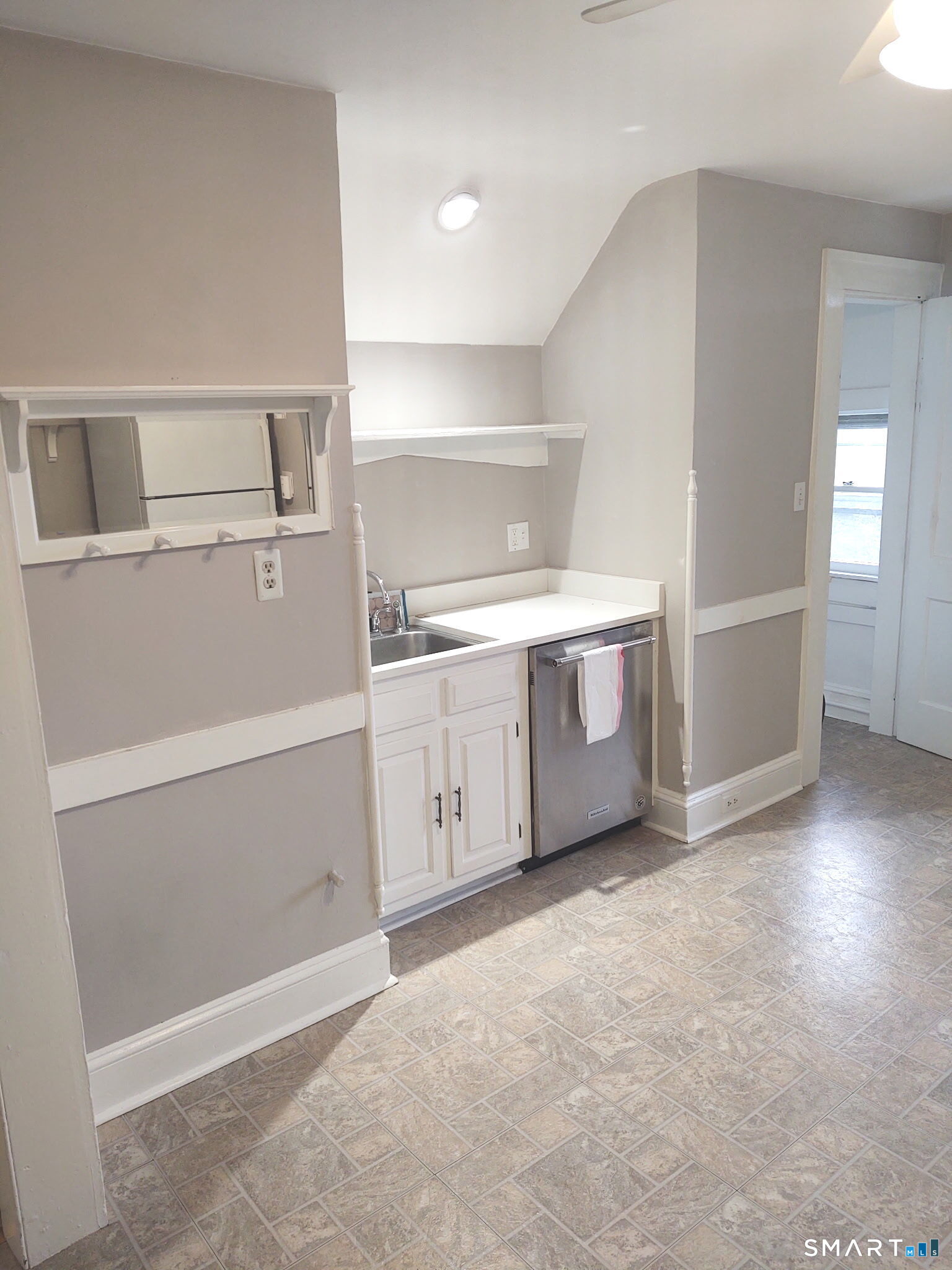 158 Scofield Avenue Bridgeport CT 06605