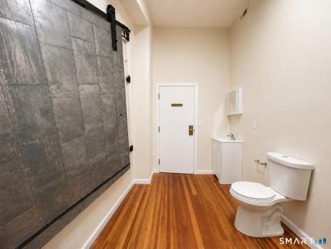 105 Bank Street Waterbury CT 06702