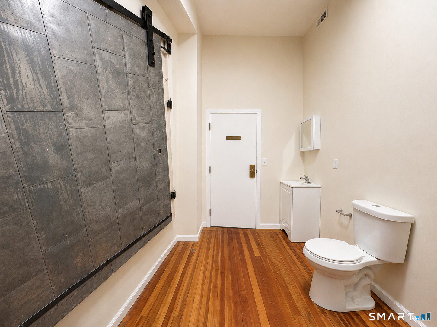 105 Bank Street Waterbury CT 06702