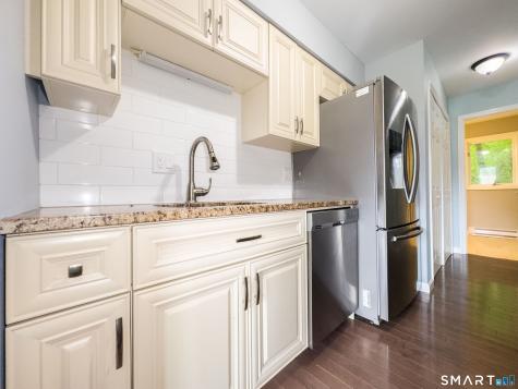 19 Twin Oaks New Milford CT 06776