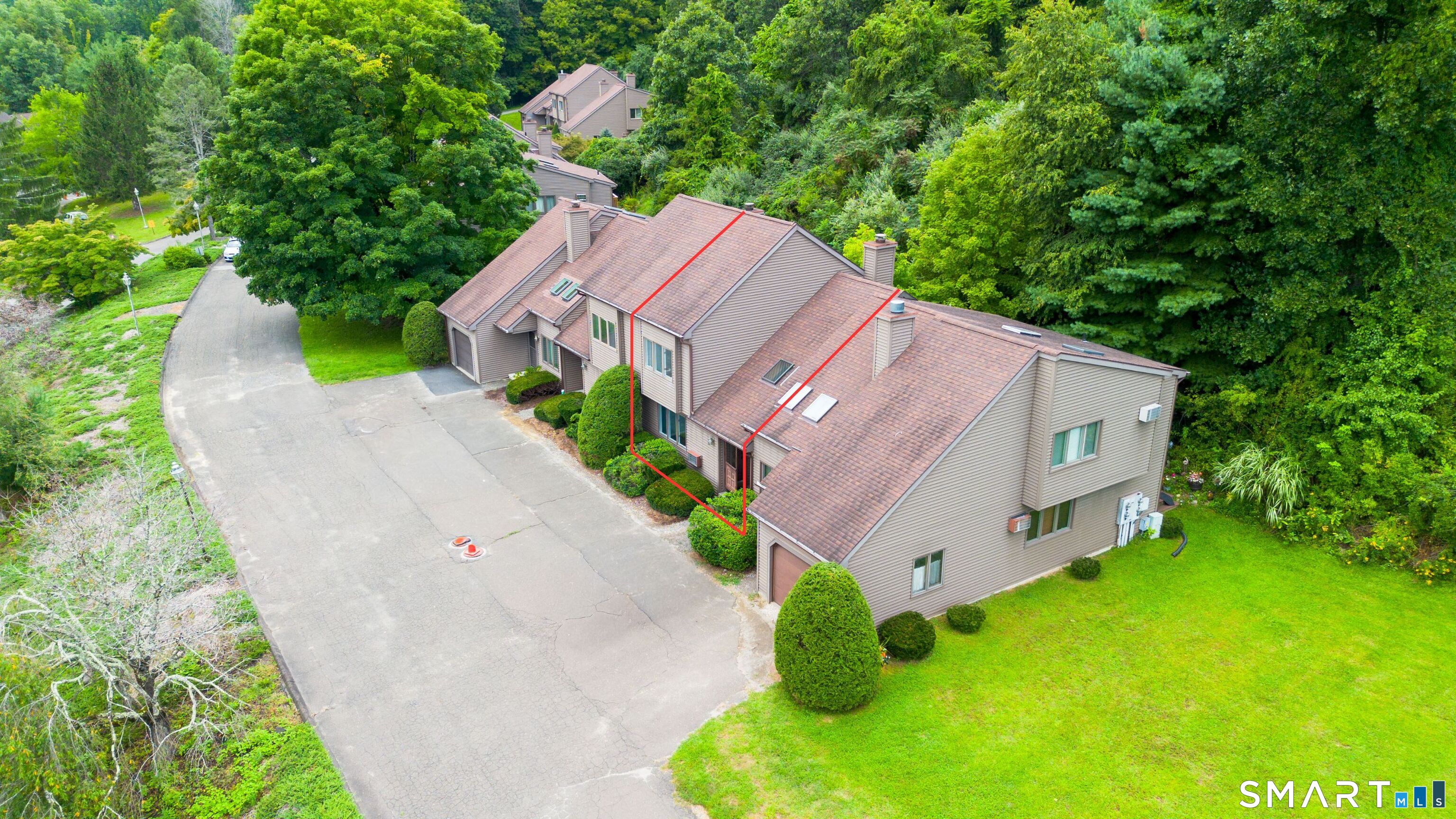 19 Twin Oaks New Milford CT 06776