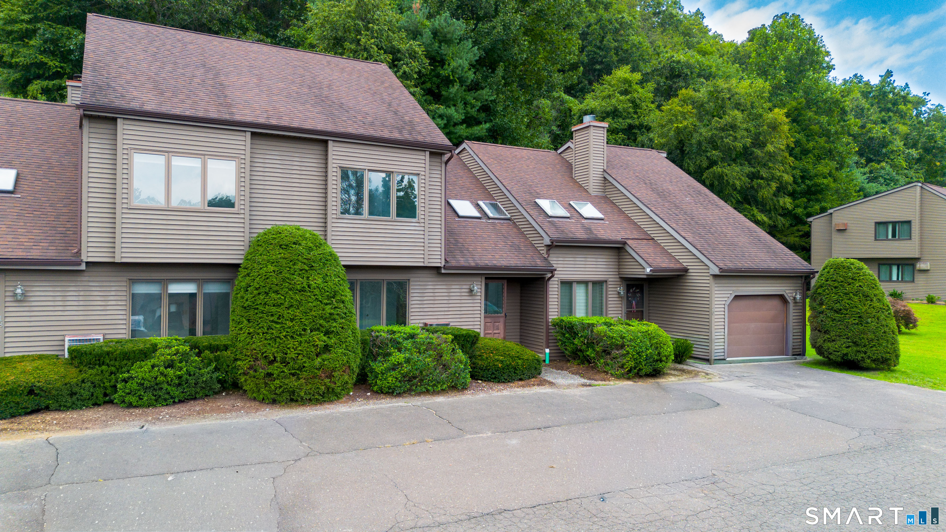 19 Twin Oaks New Milford CT 06776