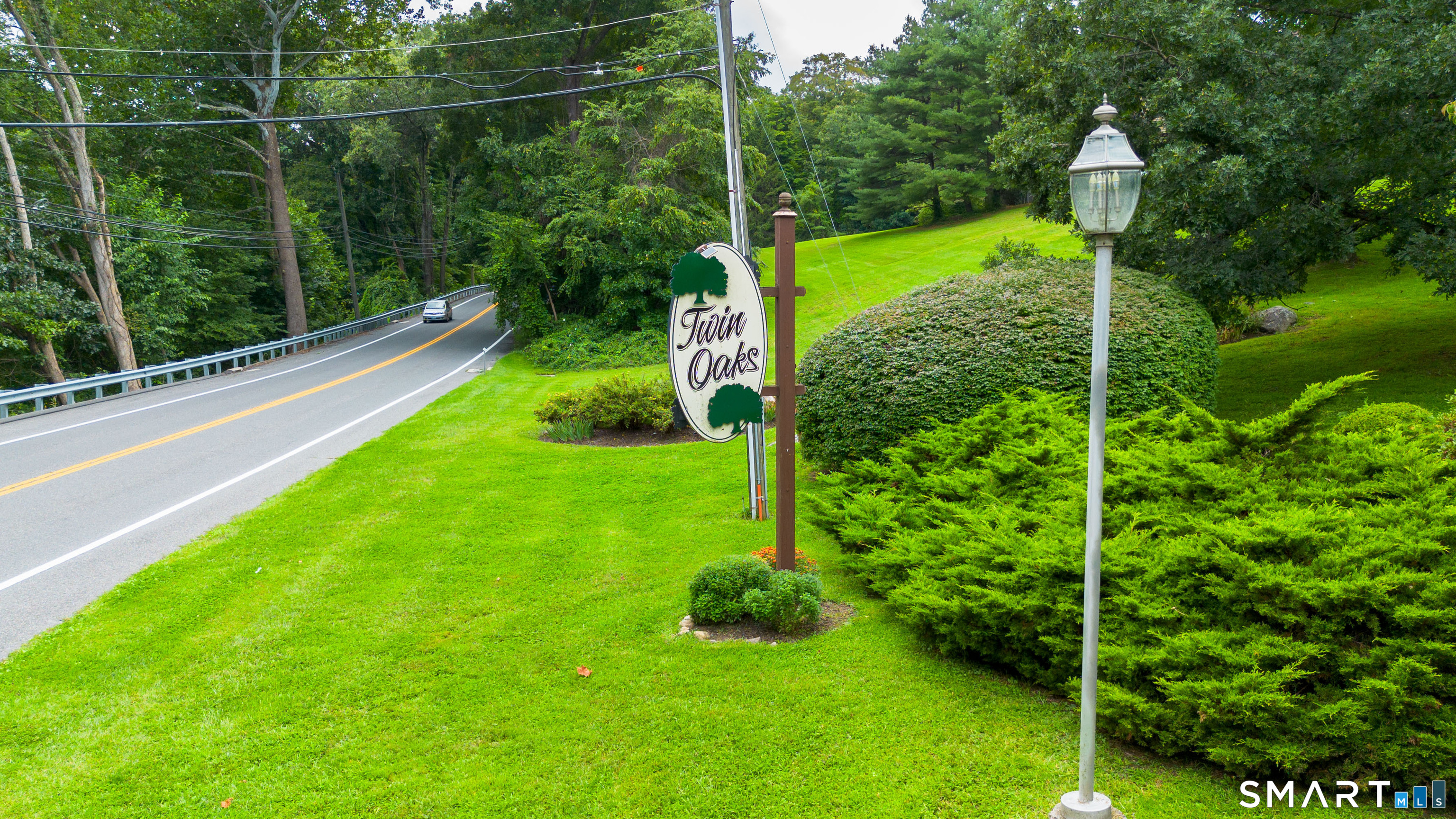 19 Twin Oaks New Milford CT 06776