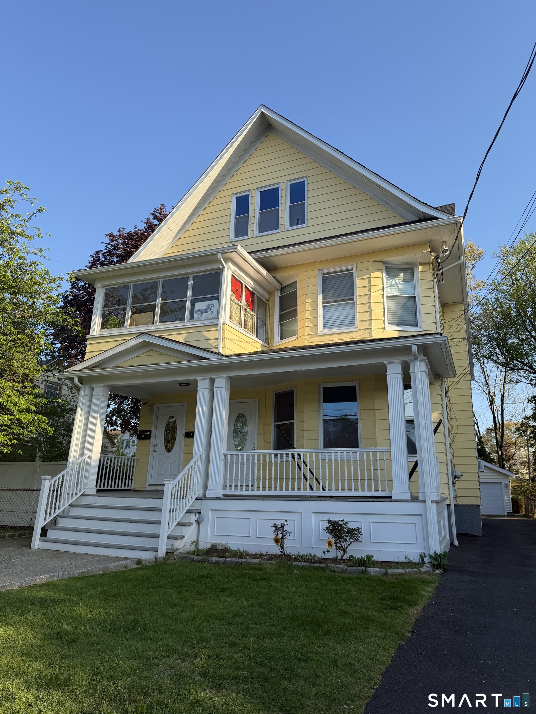 220-222 3rd FL Alpine Street Bridgeport CT 06610