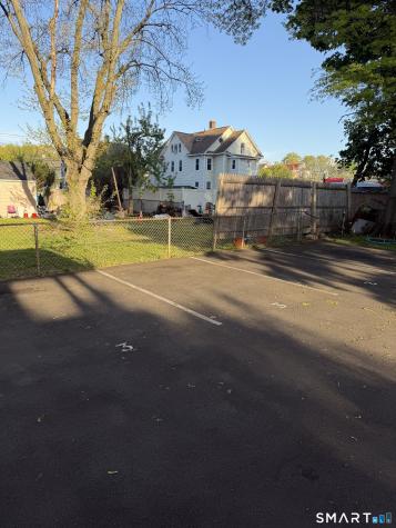 220-222 3rd FL Alpine Street Bridgeport CT 06610