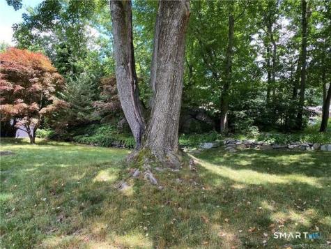 10 Donohue Drive Norwalk CT 06851