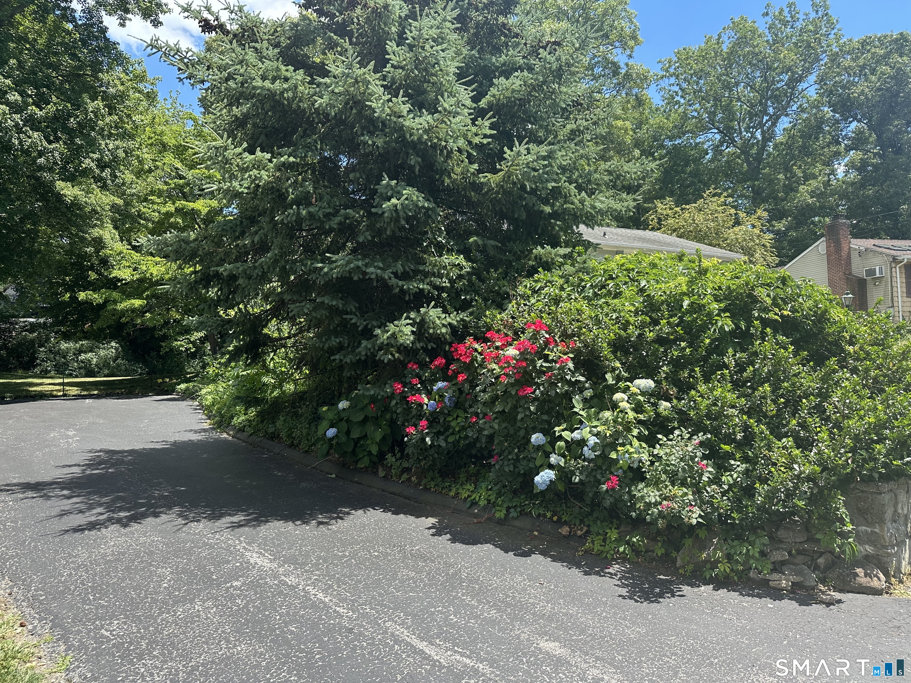 10 Donohue Drive Norwalk CT 06851