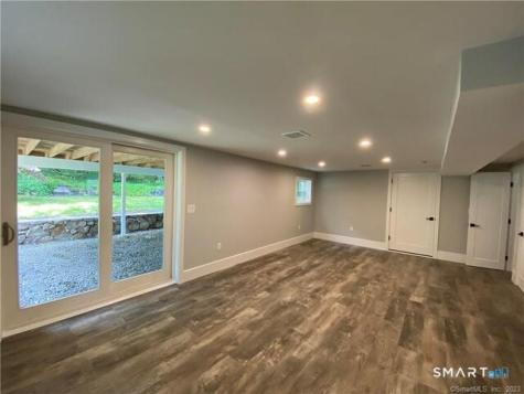 10 Donohue Drive Norwalk CT 06851