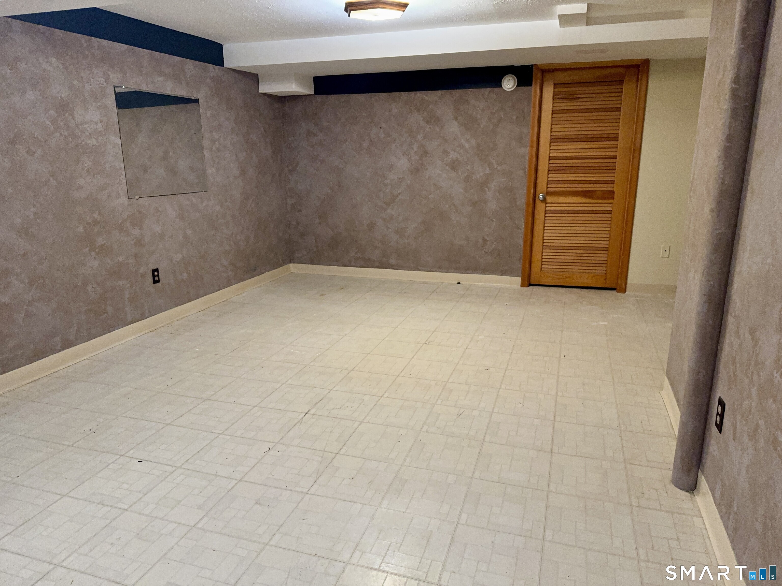 3 Saint Marc Circle South Windsor CT 06074