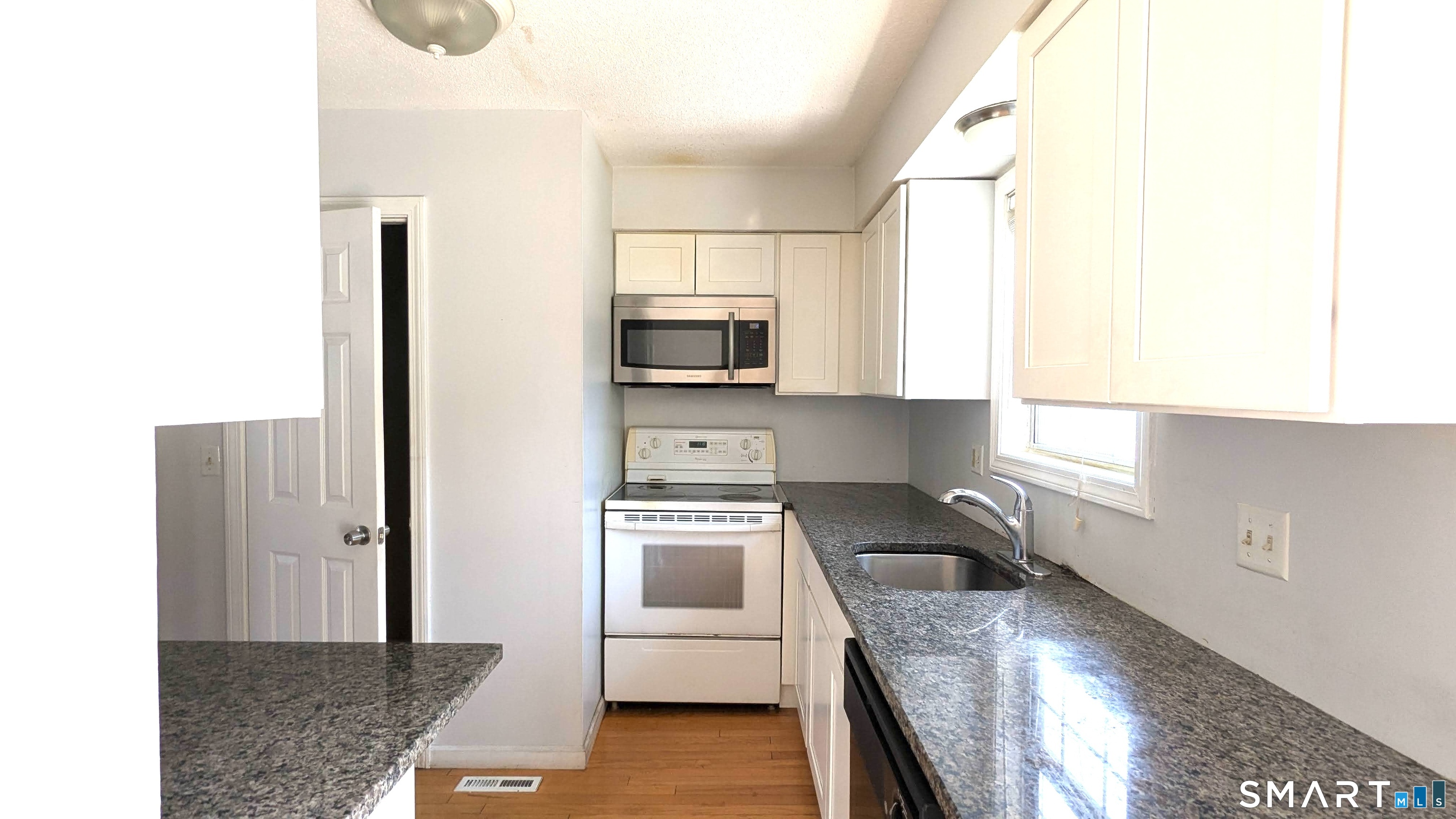 157 Austin Ryer Lane Branford CT 06405
