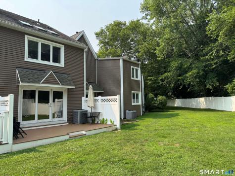 566 Newfield Avenue Stamford CT 06905