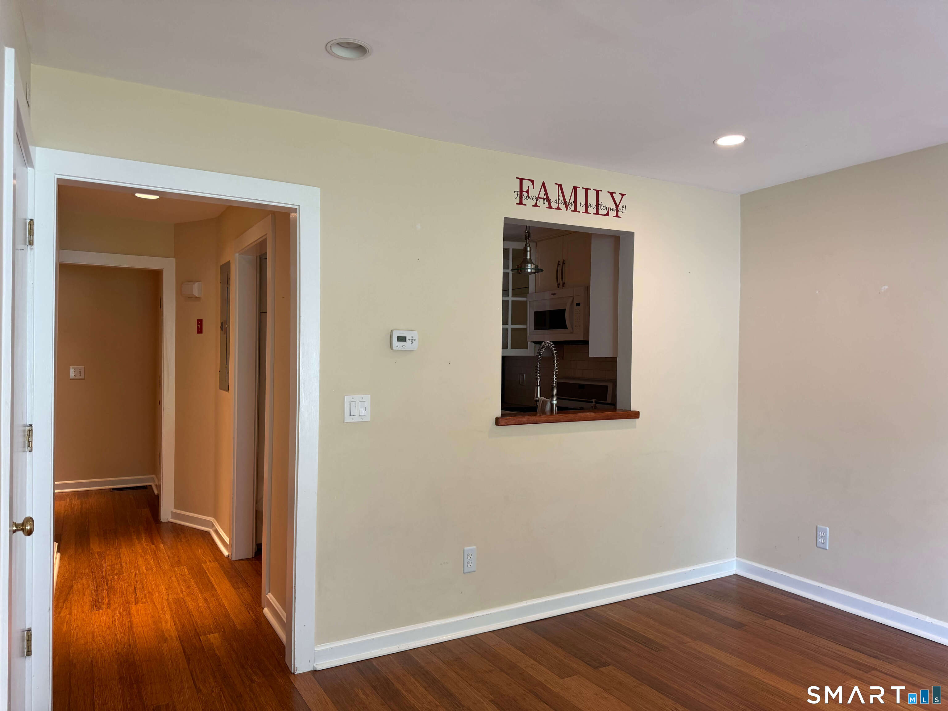566 Newfield Avenue Stamford CT 06905