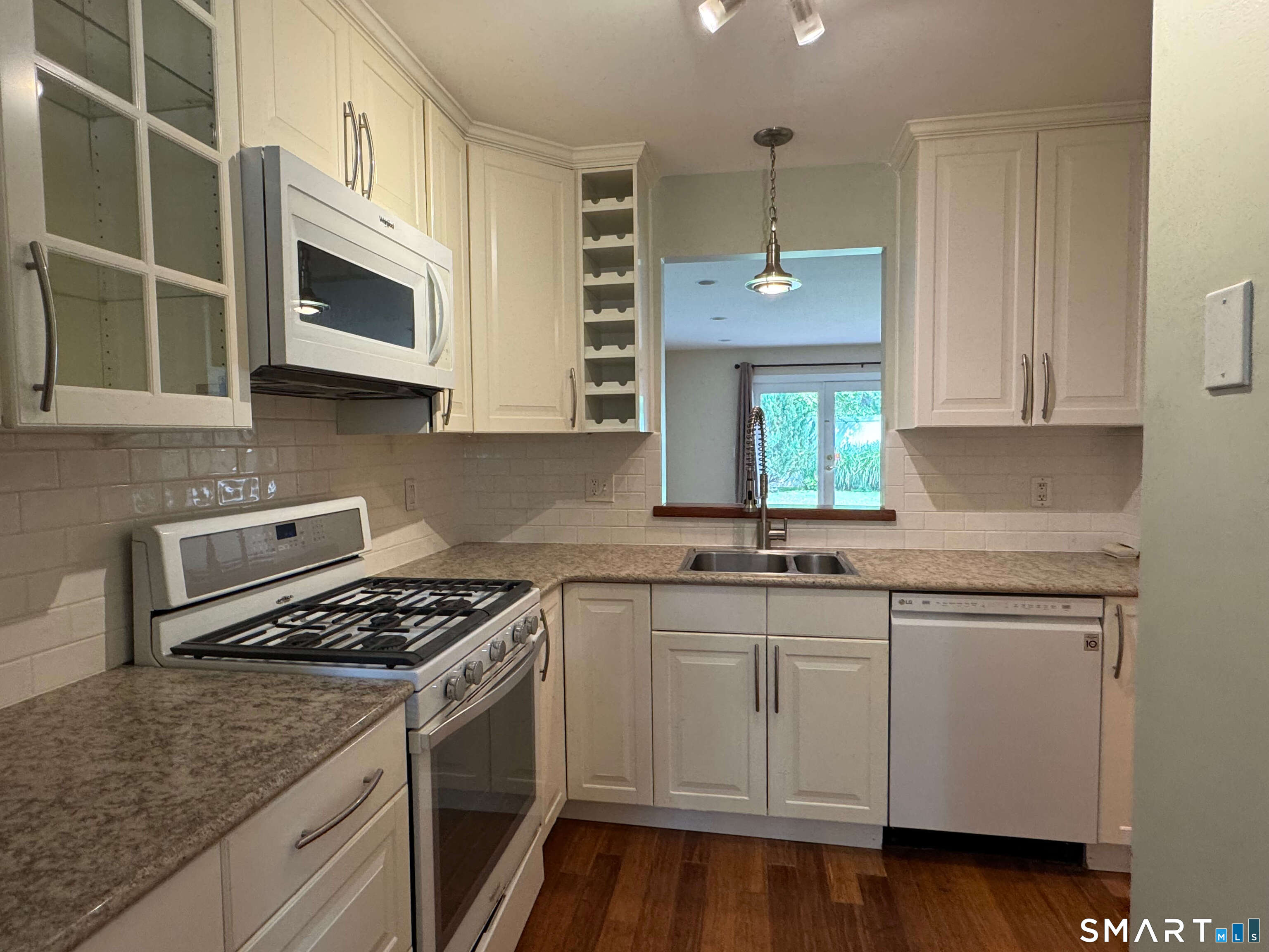 566 Newfield Avenue Stamford CT 06905