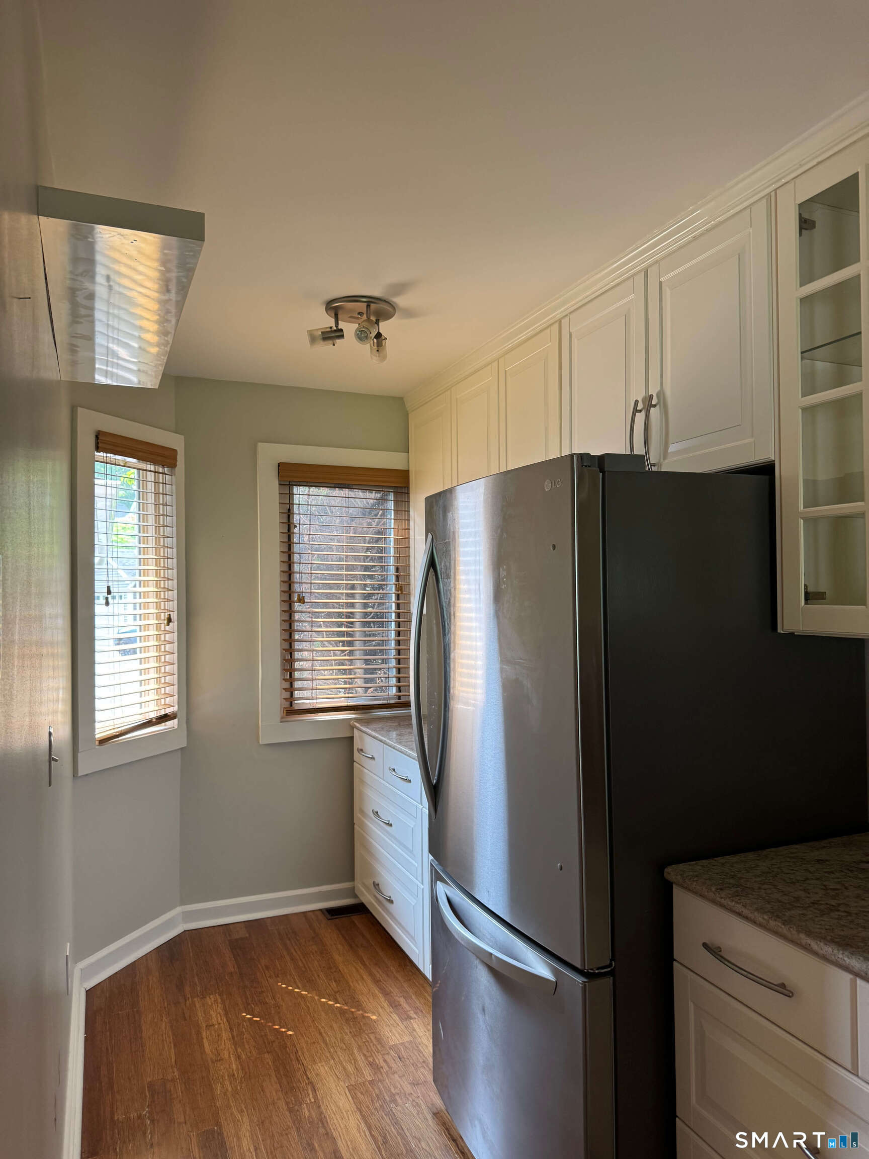 566 Newfield Avenue Stamford CT 06905
