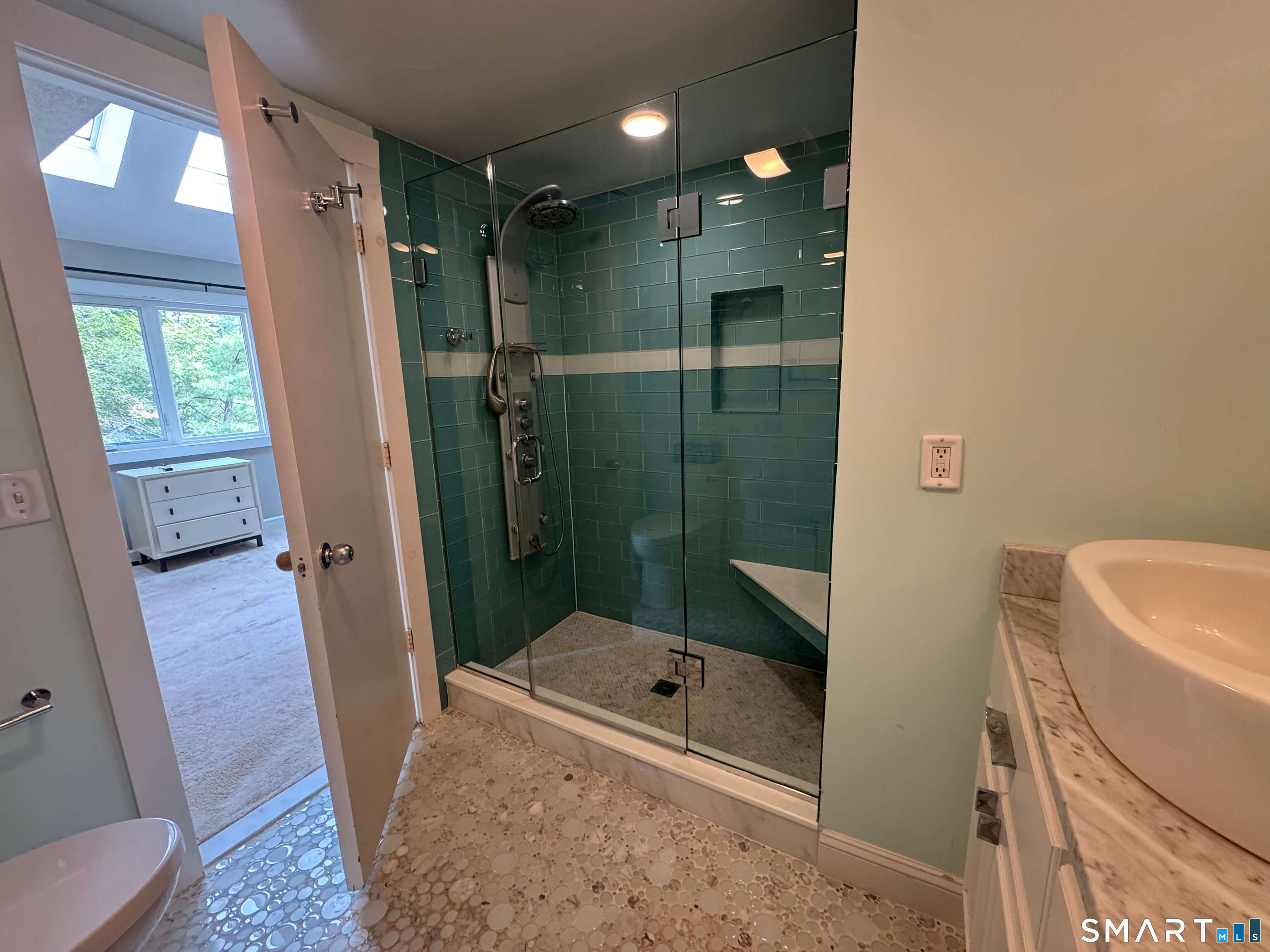 566 Newfield Avenue Stamford CT 06905