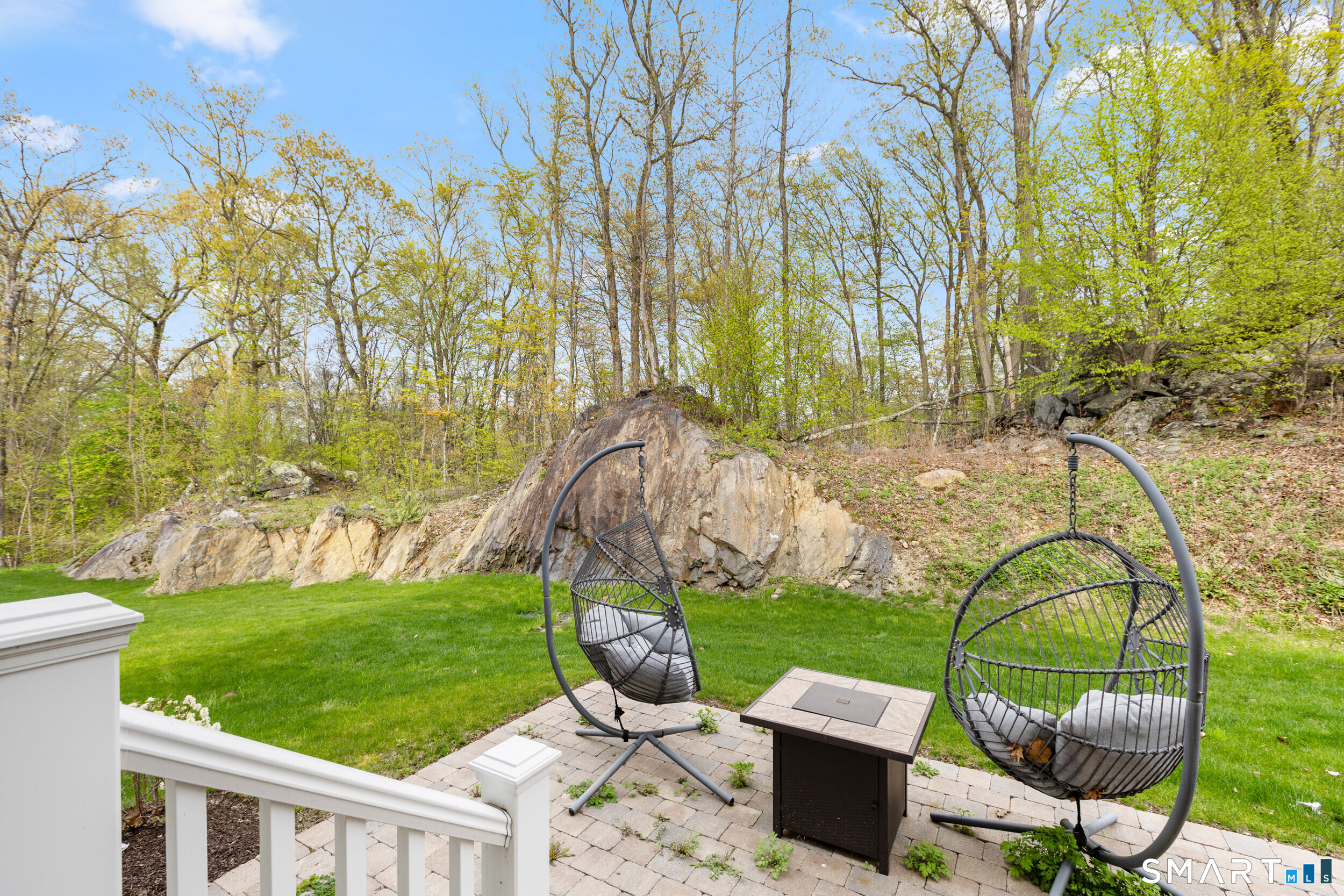 16 Hunting Ridge Lane Bethel CT 06801