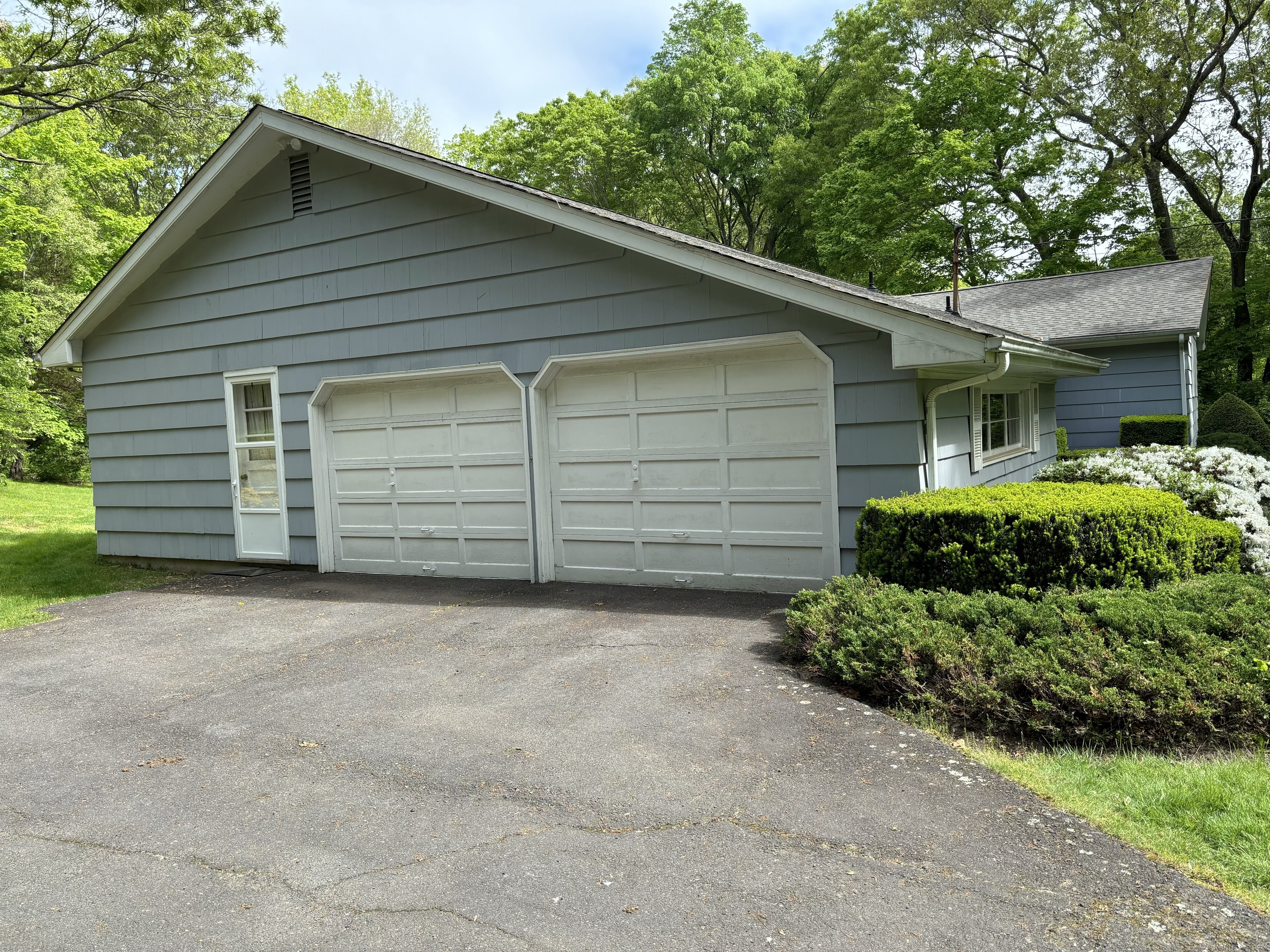220 Stepstone Hill Road Guilford CT 06437