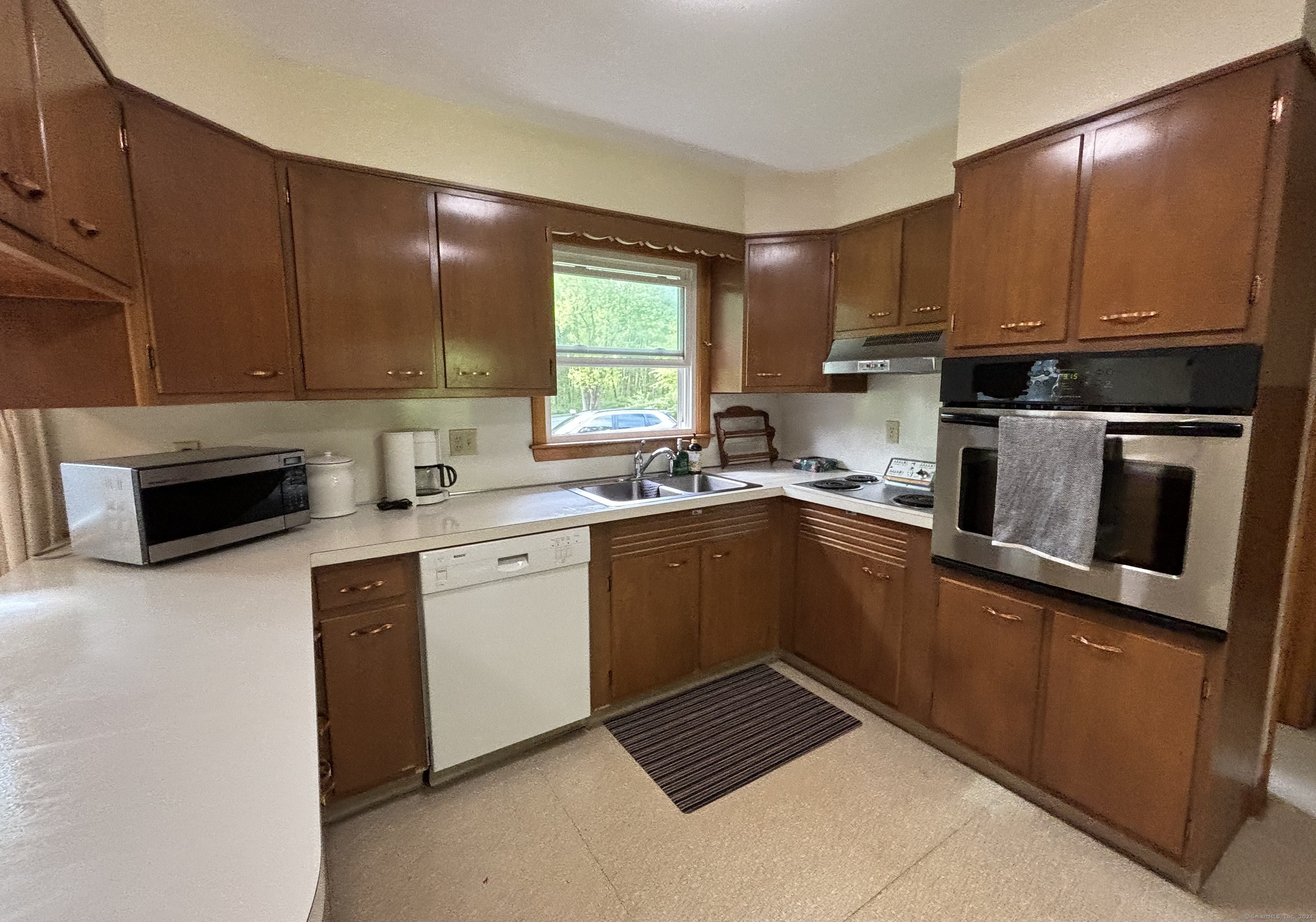 220 Stepstone Hill Road Guilford CT 06437