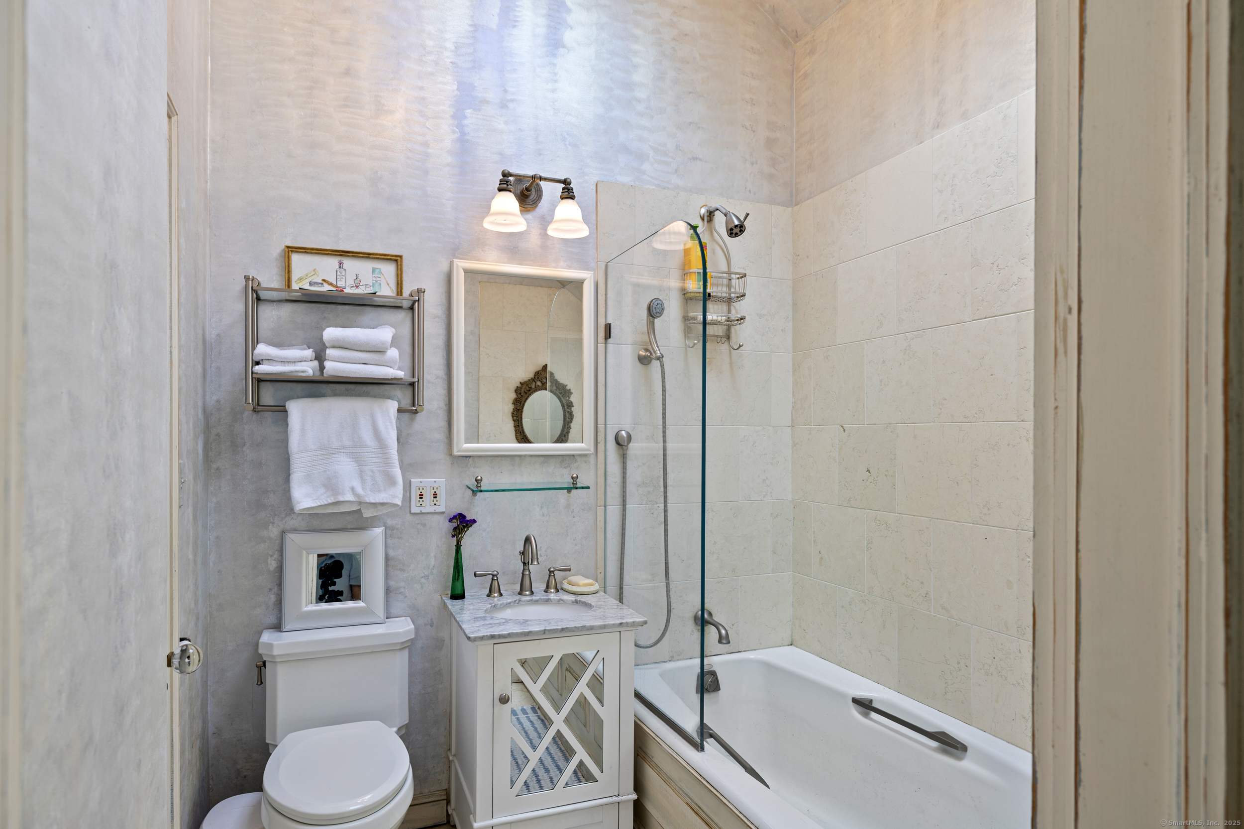 467 Laurel Road New Canaan CT 06840