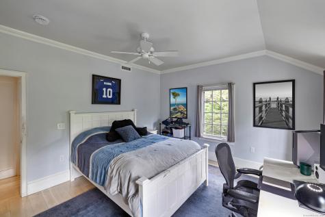 467 Laurel Road New Canaan CT 06840